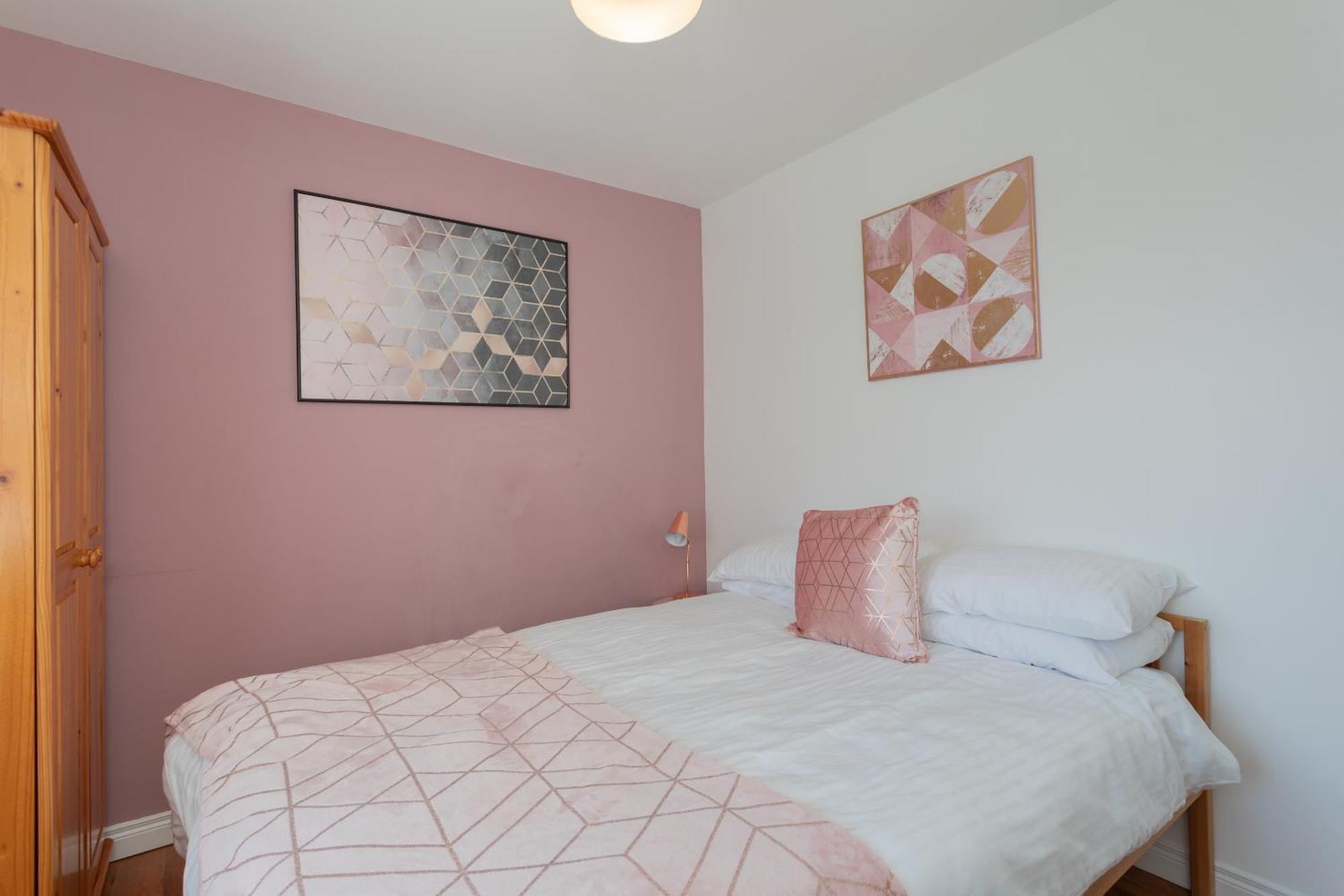 Ardenlee - Stylish 3 Bed Apt Close To City, Parking And Wifi بلفاست المظهر الخارجي الصورة